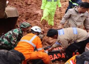 21 Korban Meninggal Bencana Longsor Serasan Sudah Dievakuasi Tim Gabungan Tanggap Darurat Bencana