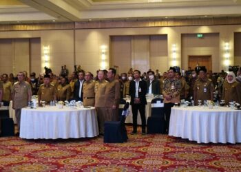 Ansar Ahmad dan Gubernur se-Indonesia Bacakan Ikrar Komitmen Anti Korupsi Kepala Daerah