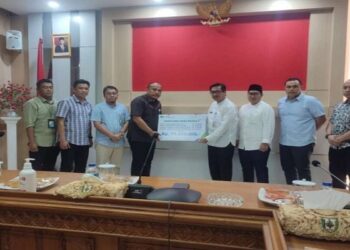 Pemda Natuna Terima Bantuan BPJS Ketenagakerjaan Untuk Korban Longsor Serasan