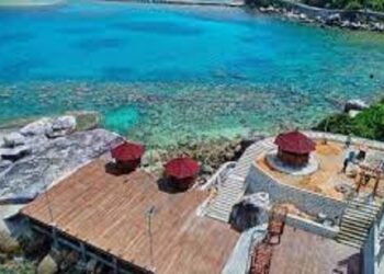 Nikmati Sunset Di Sore Hari, Batu Lepe Ikon Wisata Terunik Di Tarempa