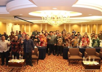 Buka Bimtek BPD, Roby: Ayo Dari Desa Kita Bisa!