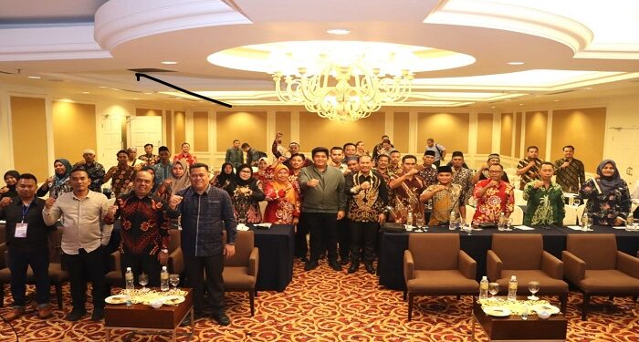 Buka Bimtek BPD, Roby: Ayo Dari Desa Kita Bisa!