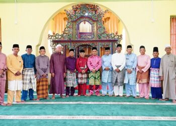 Bupati Lingga Muhammad Nizar Hadiri Kegiatan Haul Jamak di Masjid Jami’ Sultan Lingga