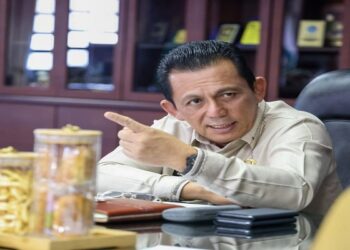 Gubernur Ansar Gerak Cepat Tanggapi Bencana di Serasan, Segera Kirimkan Bantuan