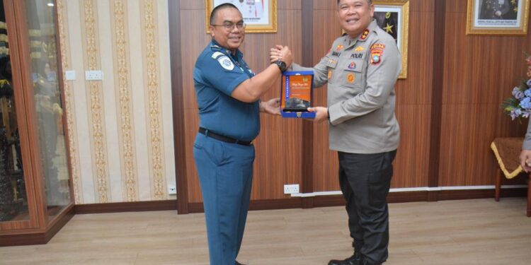 Kapolda Kepri Irjen Pol. Drs. Tabana Bangun Jalin Silaturahmi
