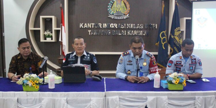 Irwil Kemenkumham Imigrasi Karimun Minta Imigrasi Karimun Hadir Berikan Pelayanan Publik