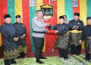 Kapolda Kepri Kunjungi Kantor Ketua Lam Provinsi Kepri