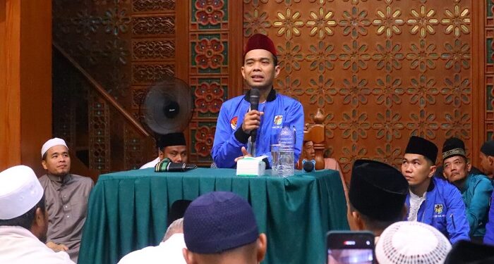 Kebersamaan UAS dan Pemuda Bintan dalam Subuh Akbar di Baitul Makmur