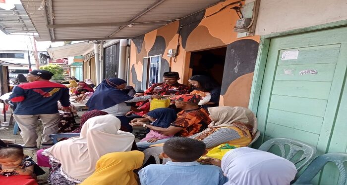 Jelang Ramadhan, Ormas PP Bagikan 60 Paket Sembako ke Warga di Moro