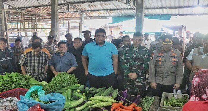 Sidak Bahan Pokok di Pasar Baru Tanjung Uban, Roby: Alhamdulillah Saat Ini Masih Aman, Harga Cendrung Stabil