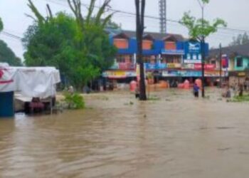 Cuaca Extrim Batam, Rudi Perintahkan Kepala Dinas, Camat dan Lurah Pantau Setiap Wilayah Masing-masing