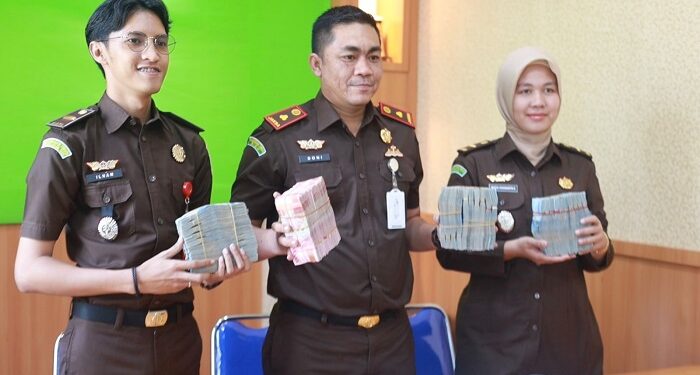 Kacabjari Tanjung Batu Sita Uang Rp 250 Juta di BPKM Bakti Negeri
