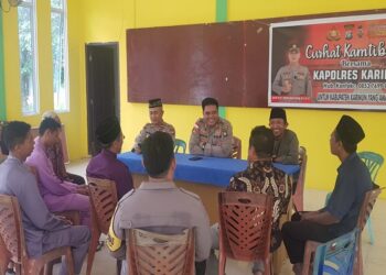 Jumat Curhat, Kapolres Karimun Sambangi Masyarakat Kelurahan Sei Raya Kecamatan Meral