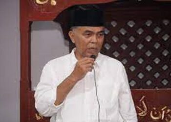 Safari Ramadhan di Desa Air Payang, Wakil Bupati Natuna Serahkan Bantuan Sembako