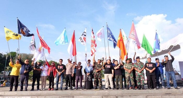 Ikuti Parade Obor Demokrasi, Wali Kota Ajak Jaga Kondusifitas Supaya Pemilu 2024 Aman Dan Damai