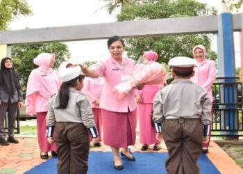 Ketua Bhyangkari Ajak Masyarakat Bijak Gunakan Media Sosial