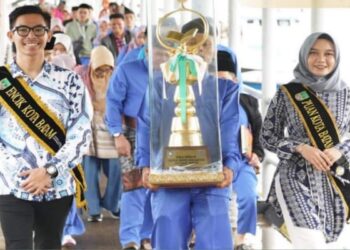 Bawa Pulang Piala STQH, Kafilah Batam Disambut Dengan Prosesi Adat Tepuk Tepung Tawar