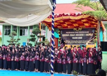 Pelepasan dan Perpisahan SMAN 1 Moro Berlasung Meriah