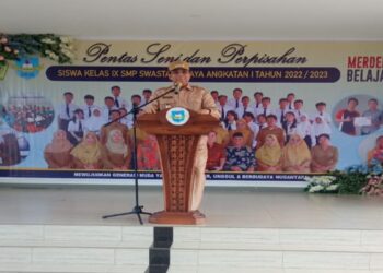 Wabup Azhar Hasyim Saksikan Penampilan Pentas Seni SMPS Cahaya Meral