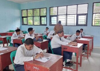 Ujian PAS SMPN 1 di Moro Berjalan Lancar, Simak Harapan Kepala Sekolah