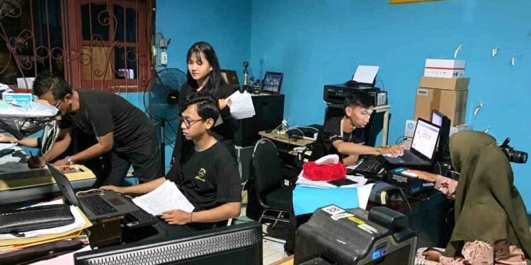 Ngurus Adminduk Tenang, Disduk Bintan Gencar Lalukan Serving the Villager