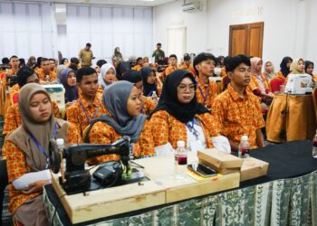 Buka Pelatihan Kewirausahaan Pemuda Bidang Tata Busana, Berikut Pesan Harapan Hafizha