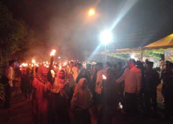 Bupati Roby Gemakan Takbir Idul Adha di Pesisir Pulau Bintan