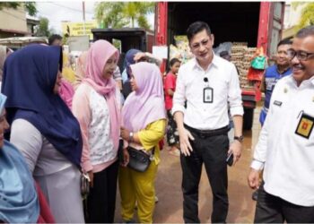Operasi Pasar Murah Telur Dijual Rp 57 Ribu Per Papan