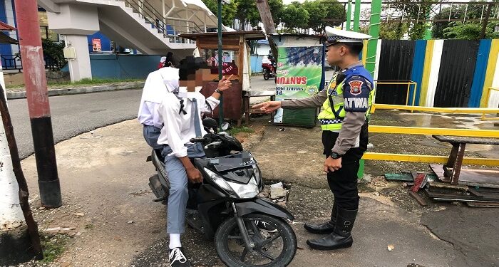 Tekan Lakalantas, Polres Karimun Sosialisasikan Pengguna Sepeda Motor Dibawah Umur