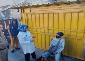 Tertibkan Gepeng Dan Pedagang Jalanan, Rahma Beri Fasilitas Untuk Jualan Beserta Isi