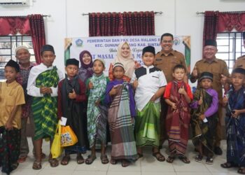 Libur Sekolah, Sekda Bintan Tinjau Kegiatan Sunat Massal di Desa Malang Rapat