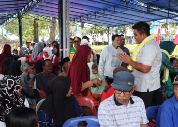 Bupati Roby Turun di Desa Numbing Tampung Keluhan Warga dan Sampaikan Program Prioritas