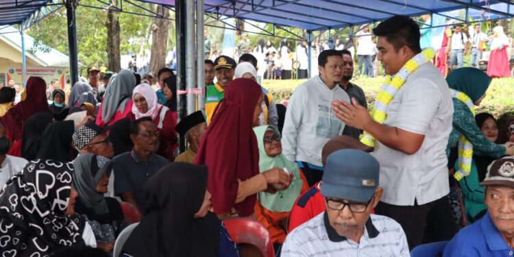 Bupati Roby Turun di Desa Numbing Tampung Keluhan Warga dan Sampaikan Program Prioritas