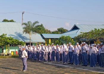 Police Go To School, Kasat Lantas Sampaikan Tertib Lalin di SMAN 1 Toapaya