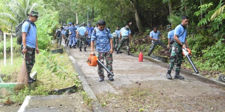 Peringati Hari Bakti TNI AU, Lanud RHF Gelar Ragam Karya Bakti di Pulau Penyengat