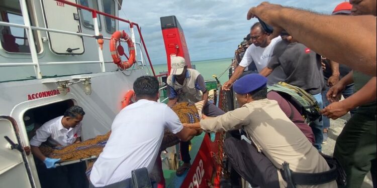 Kapten Kapal Tugboat Meninggal Dunia Saat Perjalanan