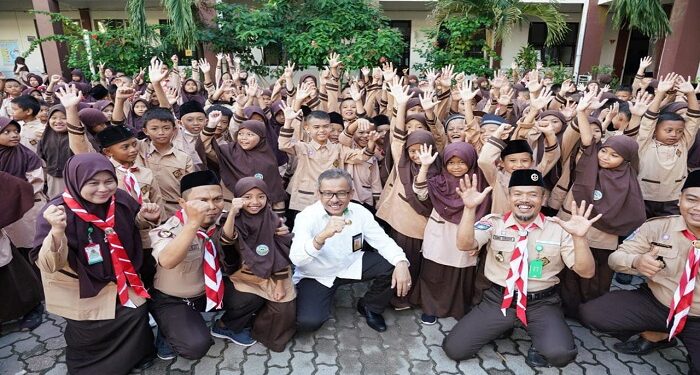 Jefridin Kunjungi MPLS di Sekolah Dasar Swasta dan Negeri