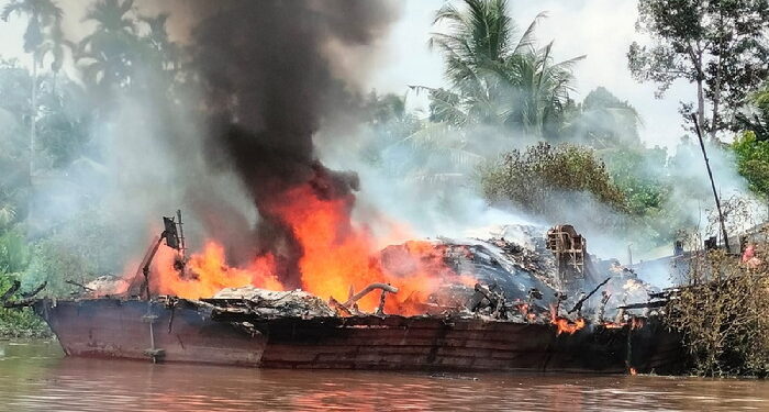 Bawa Sembako, Kapal KLM Jaya Mulia Alami Kebakaran