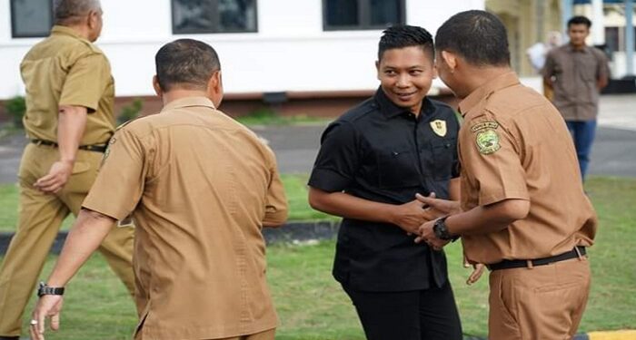 Neko Wesha Pawelloy Resmi Mundur Sebagai Wakil Bupati Lingga