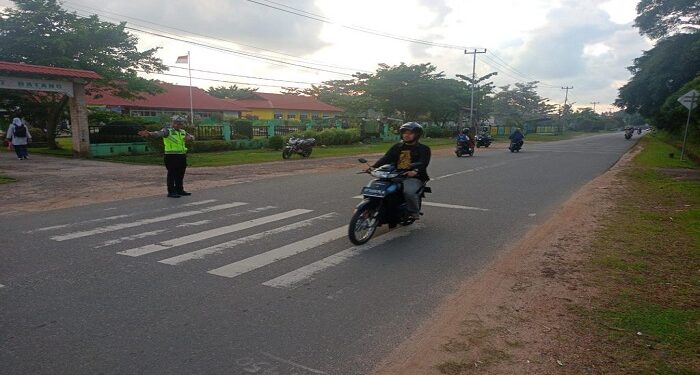 Operasi Patuh Seligi 2023, Polres Lingga Berikan Imbauan Kepada Pengguna Jalan