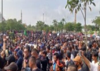 BREAKING NEWS, Ribuan Massa Dari Pulau Rempang Datangi BP Batam