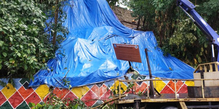Waspada Longsor Saat Melintasi Jalan Teuku Umar