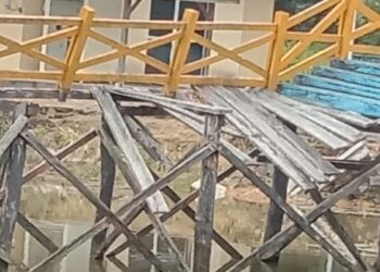 Jembatan Wisata Pagoda Dabo Singkep Ambruk