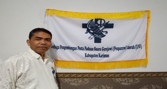 Lomba Pesparawi Perdana, Pergaulan Simajuntak Undang Masyarakat Karimun
