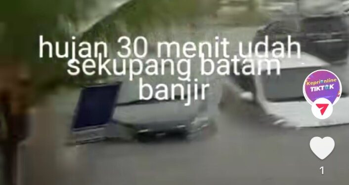 Pelabuhan Sekupang Terendam Bajir