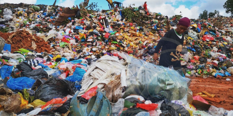 Lahan Tempat Pembuangan Akhir di Ganet mendekati overload