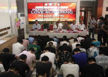 Polisi Amankan 42 Warga Tiongkok Jaringan Kejahatan Love Scamming