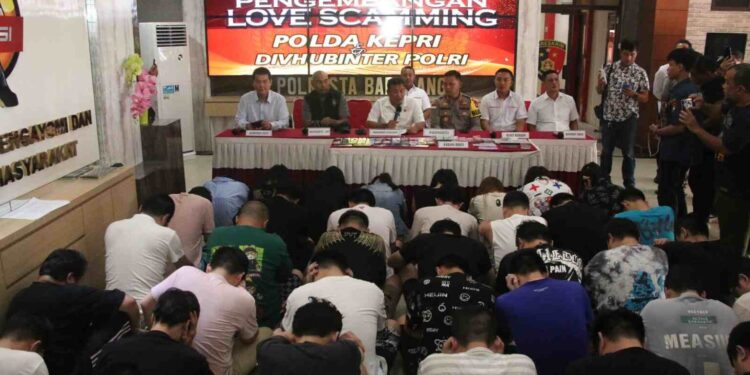 Polisi Amankan 42 Warga Tiongkok Jaringan Kejahatan Love Scamming
