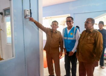 Penantian Panjang, Dua Desa dan Dusun Dapat Aliran Listrik