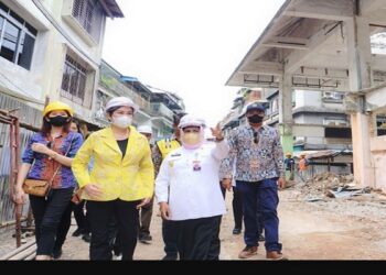 Percepat Revitalisasi, Kontraktor Tambah Tenaga Kerja Kebut Pembangunan Pasar Baru
